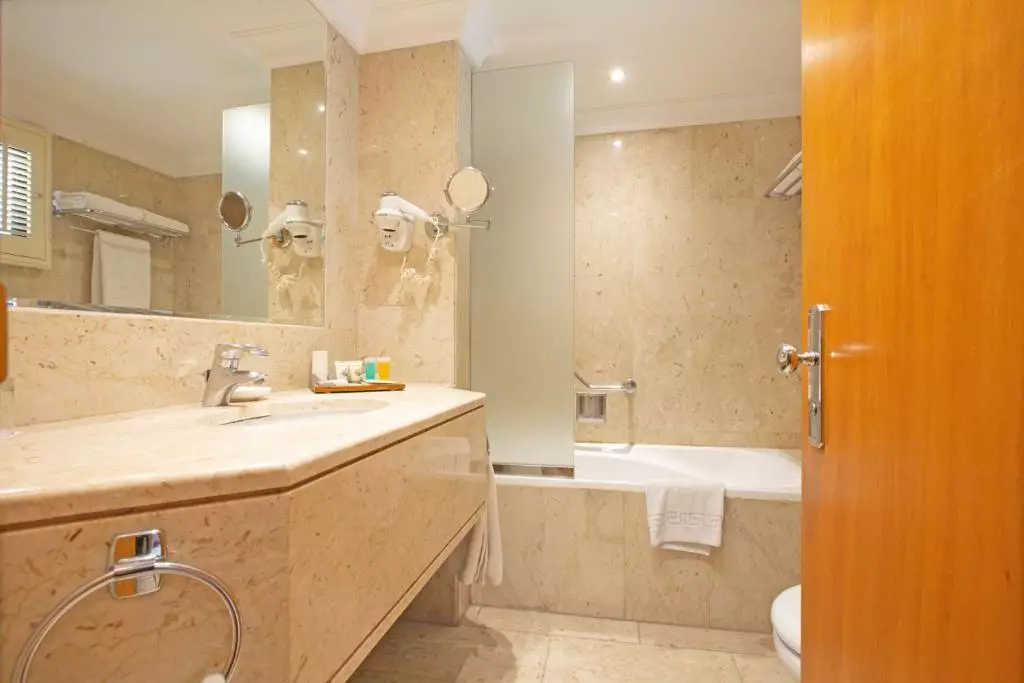 Dubai Marine Beach Resort and Spa